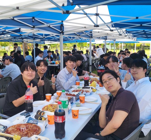 Professor Yoonkoo Lee's Birthday Party with BSL!